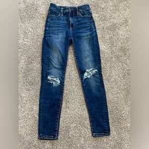 EUC American Eagle skinny jeans